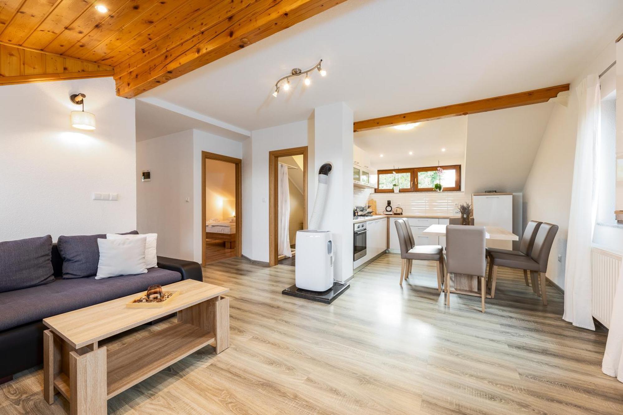 Apartment Sara Раковица Екстериор снимка